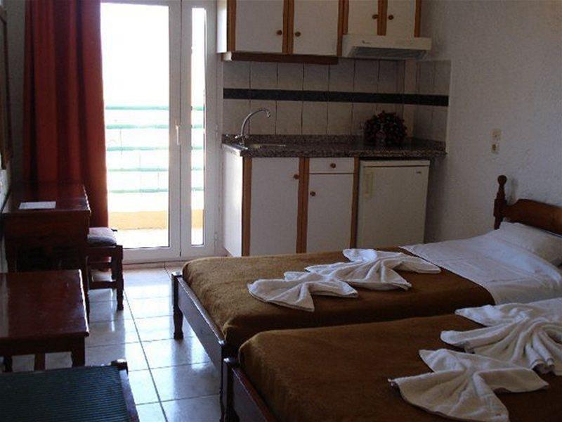 Oasis Hotel 3*